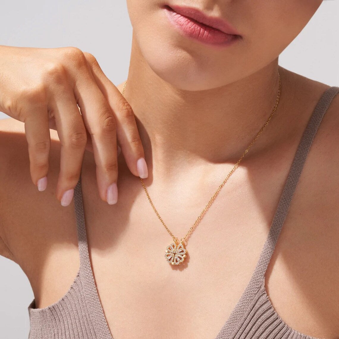 Clémence™ | Collier Trèfle Porte-Bonheur Serti de Cristaux