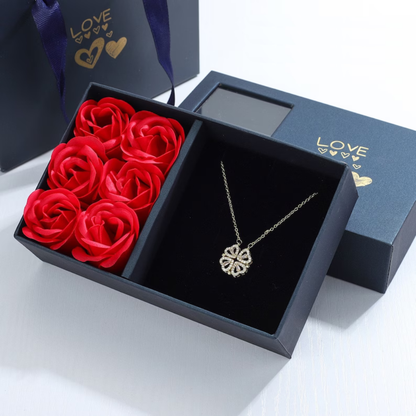 Clémence™ | Collier Trèfle Porte-Bonheur Serti de Cristaux