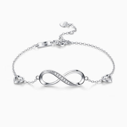 Éternelle™ | Bracelet Infini Serti de Cristaux et Cœurs Délicats