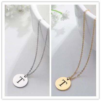 Solène™ | Collier Pendentif Lettre en Or Élégant