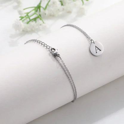 Solène™ | Collier Pendentif Lettre en Or Élégant
