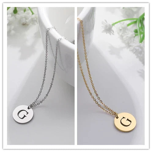 Solène™ | Collier Pendentif Lettre en Or Élégant