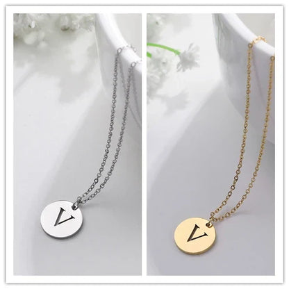 Solène™ | Collier Pendentif Lettre en Or Élégant