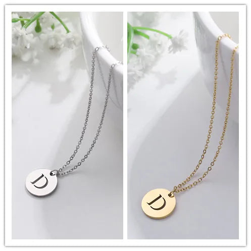 Solène™ | Collier Pendentif Lettre en Or Élégant
