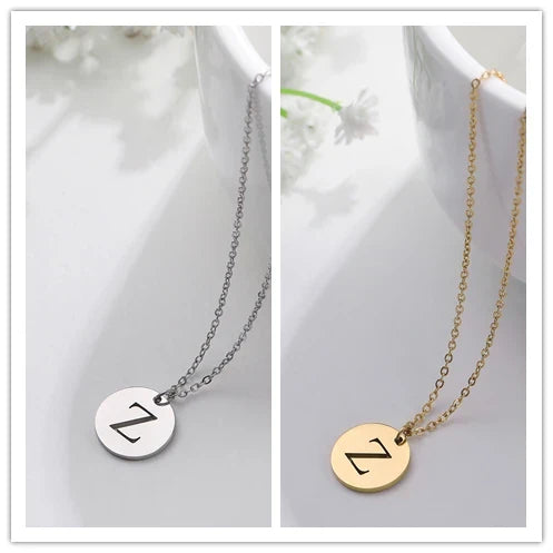 Solène™ | Collier Pendentif Lettre en Or Élégant
