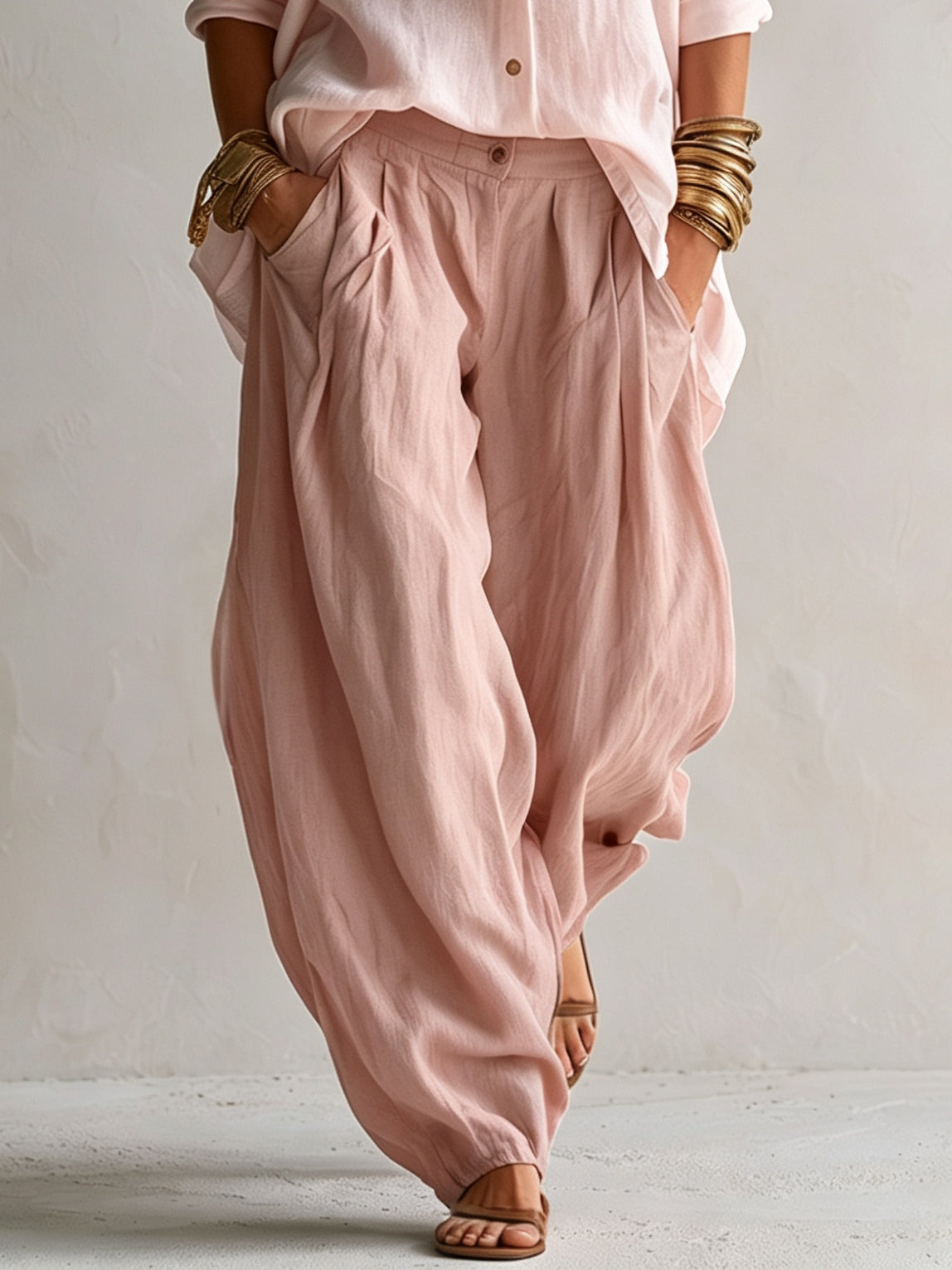 Capucine™ | Chemise Blanche Ample et Pantalon Lantern Vert Olive