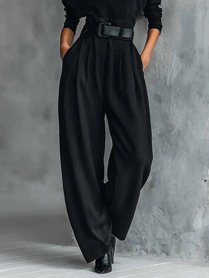 Noëlla™ | Ensemble Haut Col Roulé Noir et Pantalon Droit