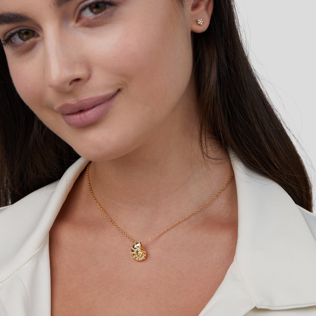 Noémie™ | Collier Pendentif Coquillage en Cristal